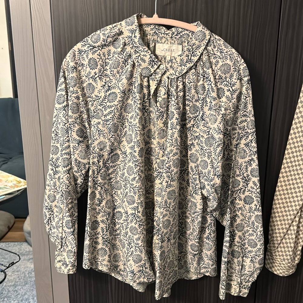 THE GREAT. Blue and White Floral Button Down Shirt